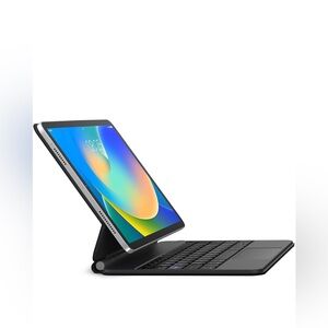 ESR Magnetic Keyboard Case for IPad